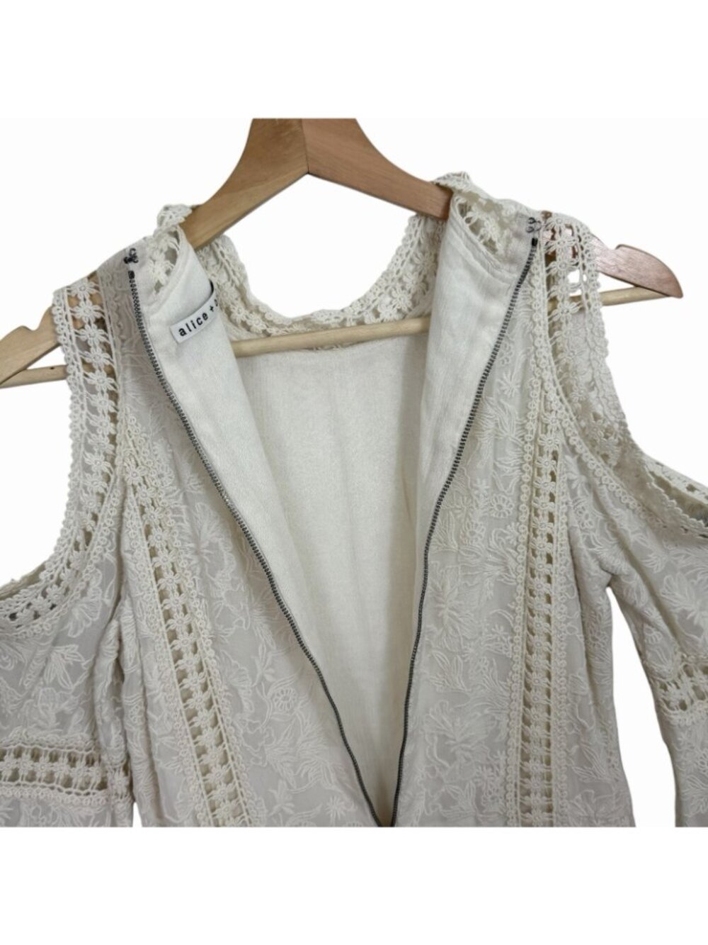 Alice + Olivia Enya Dress Size 6 Cream Ivory Macrame Embroidered Lace Cut Out - Picture 7 of 12